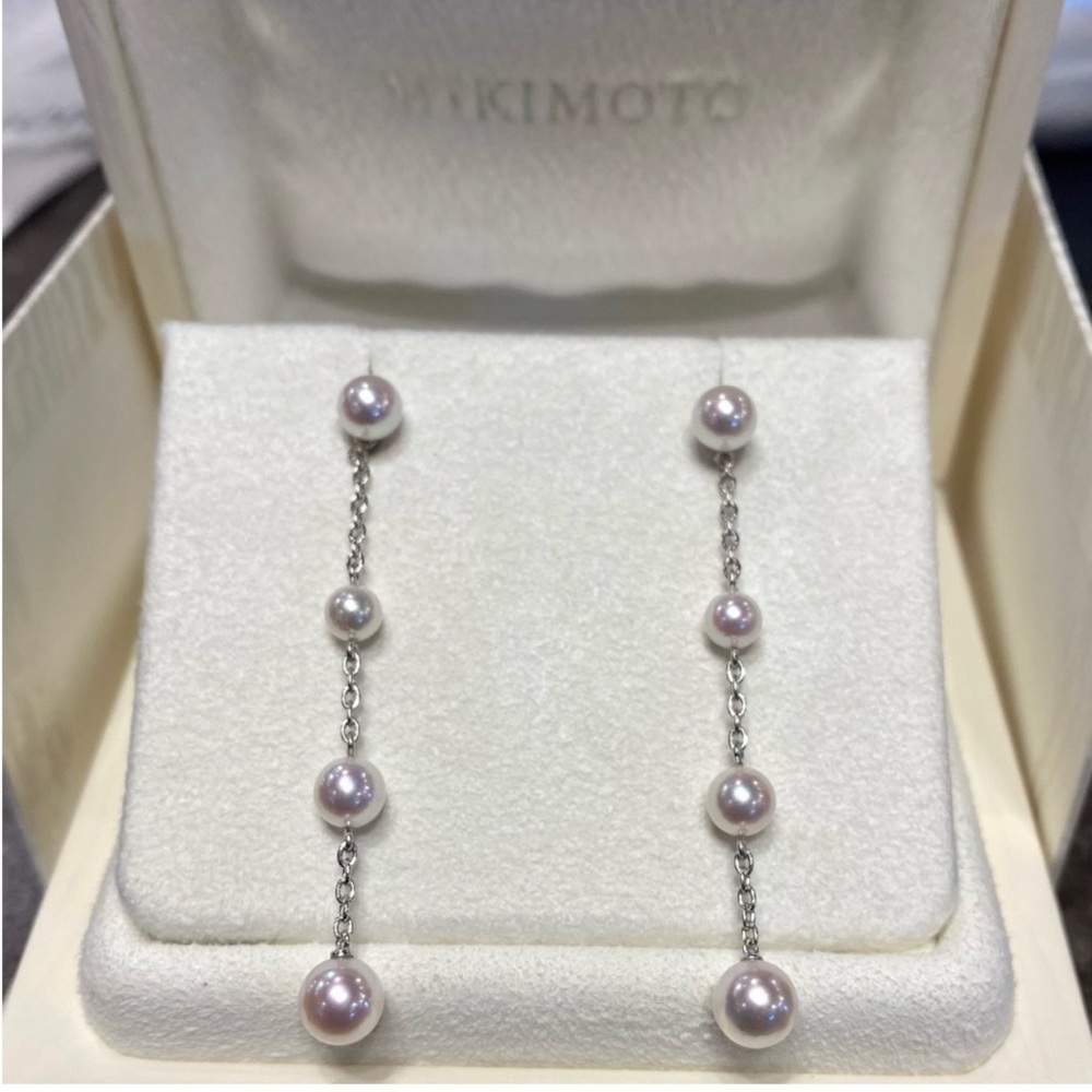 One Mikimoto earring. Not a set